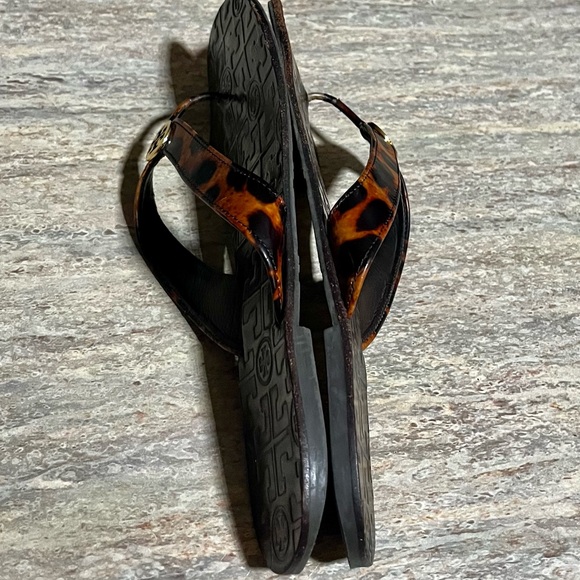 Tory Burch cheetah print thong flat sandals - Picture 10 of 15